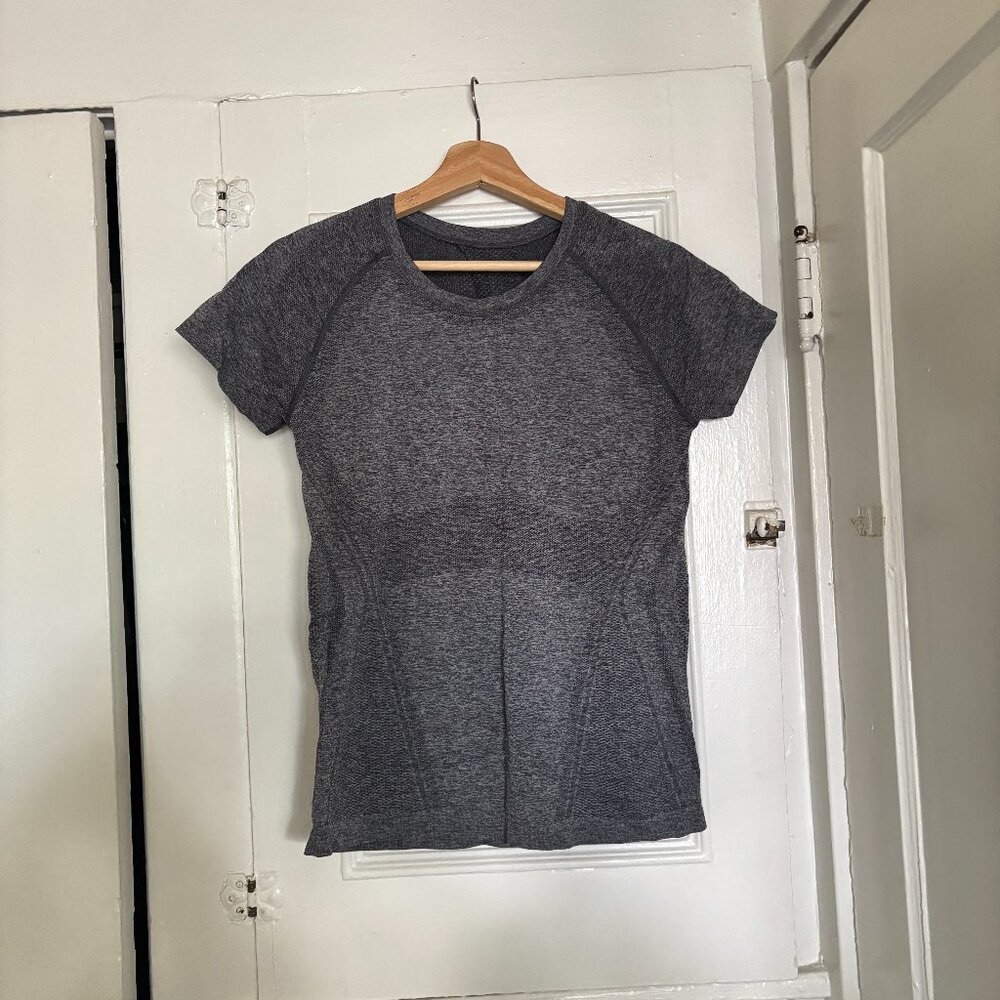 Athleta | Gray Momentum Seamless Heather Tee